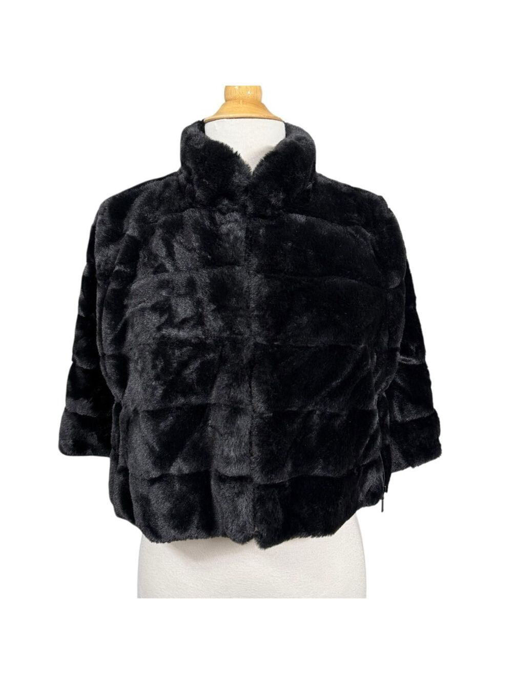 BCBGeneration Faux Fur Cape Jacket Size Small NWT Black Cropped Coat